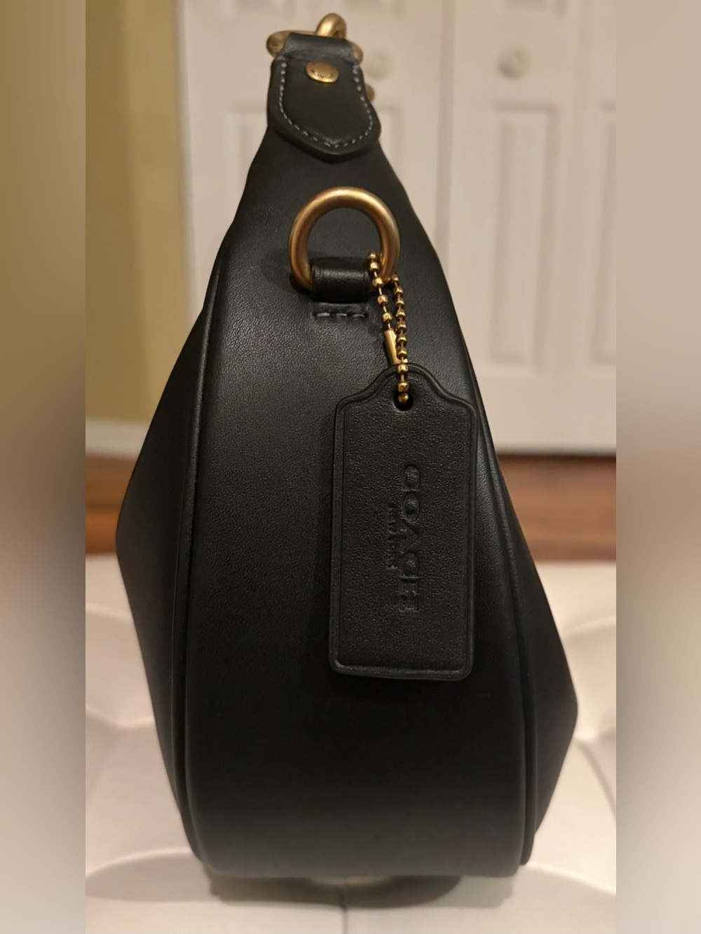 Coach Jonie 22 Black - Picture 2 of 8
